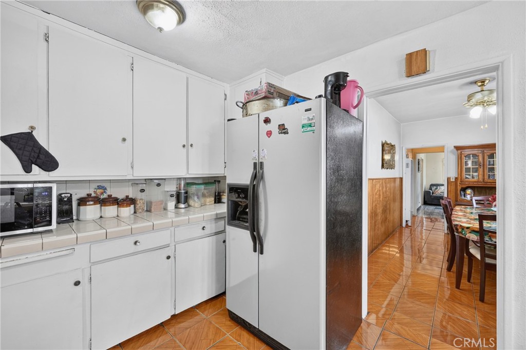 1523 E Vernon Property Photo 25