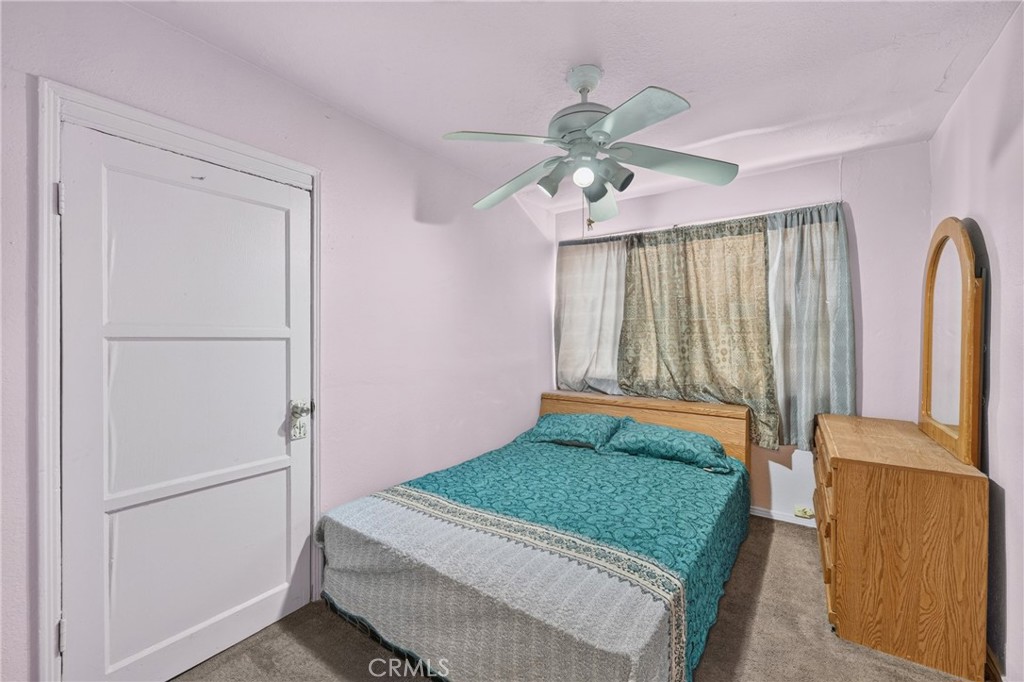 1523 E Vernon Property Photo 32