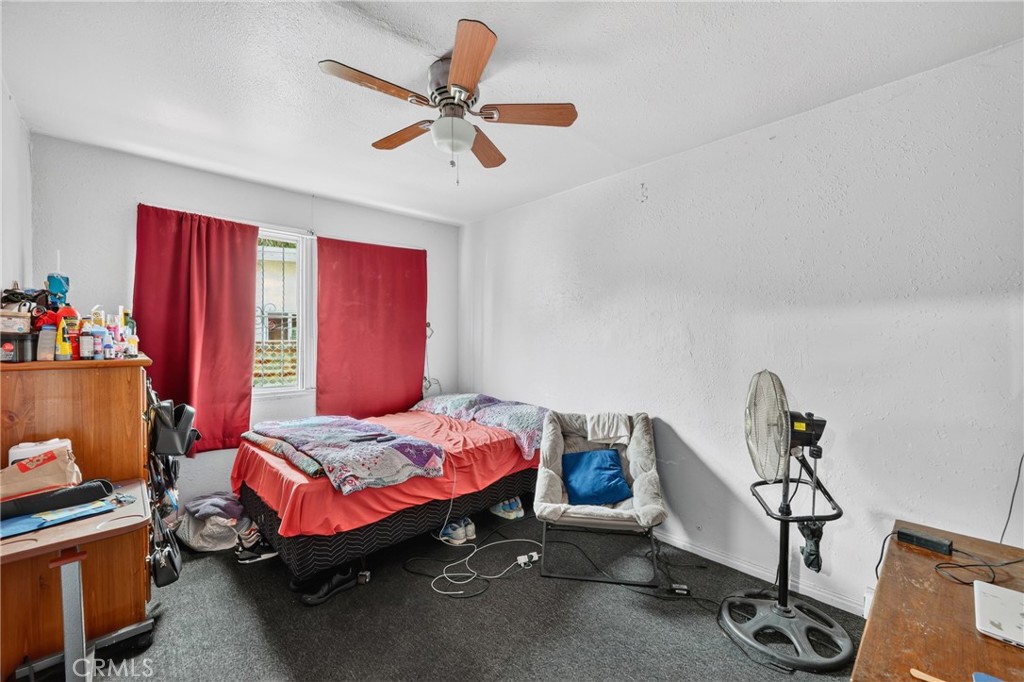 1523 E Vernon Property Photo 41