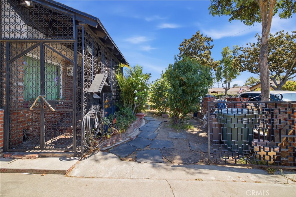 5017 Harbor Property Photo 5