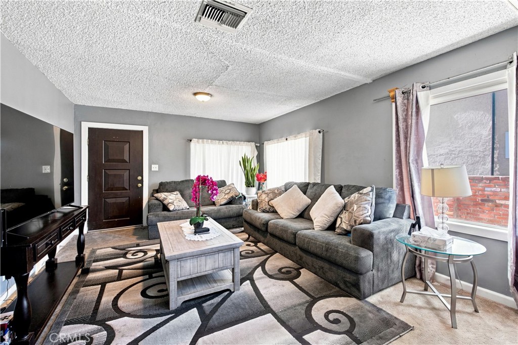 5017 Harbor Property Photo 8