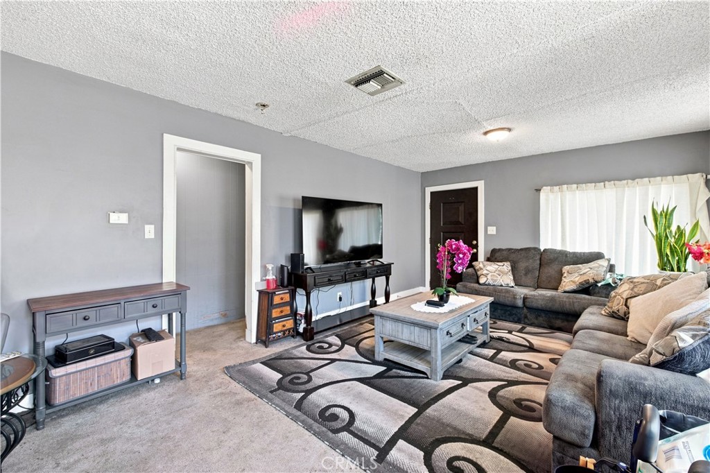 5017 Harbor Property Photo 9
