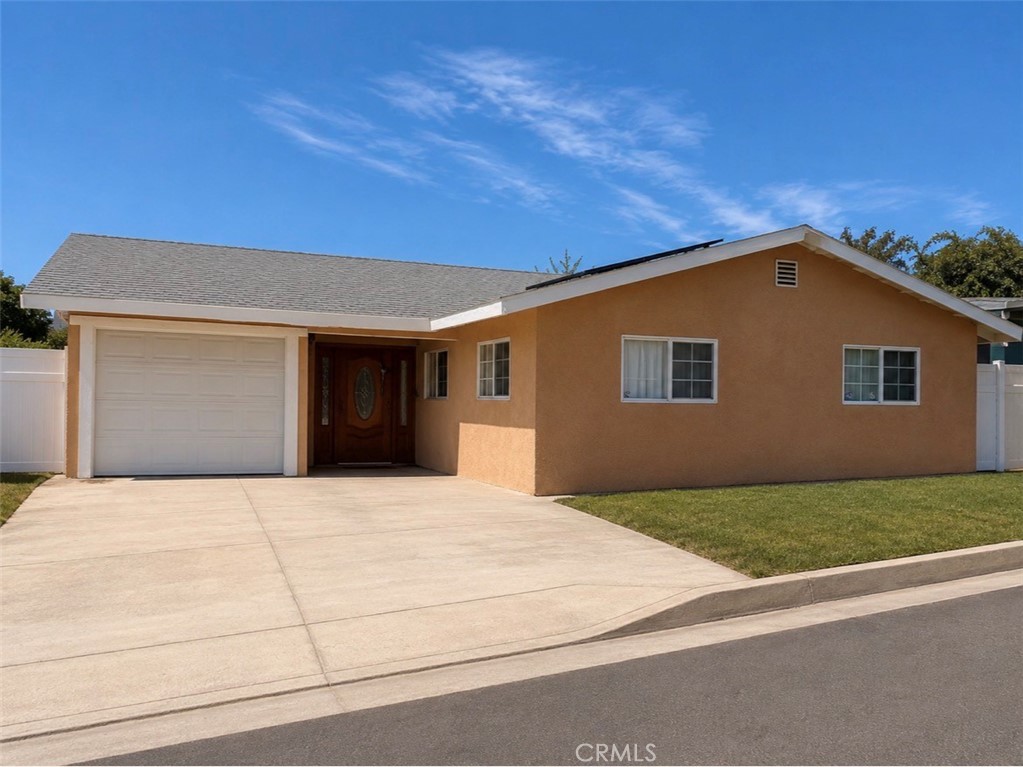 233 N Winton Property Photo 1
