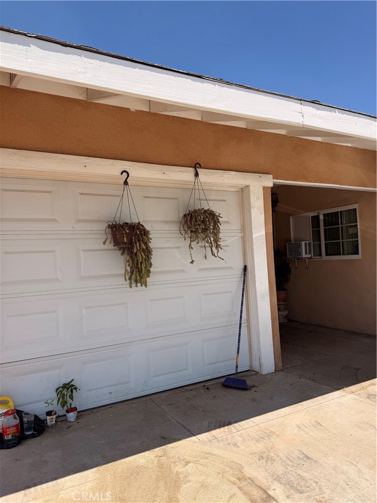 233 N Winton Property Photo 4