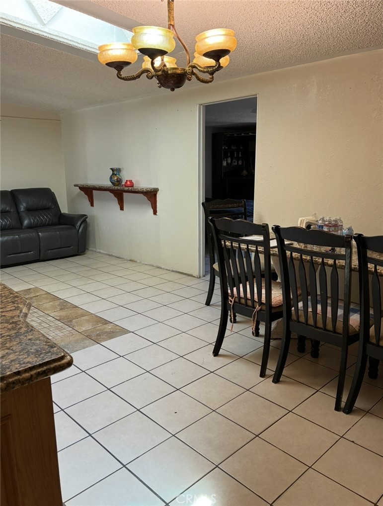 233 N Winton Property Photo 7
