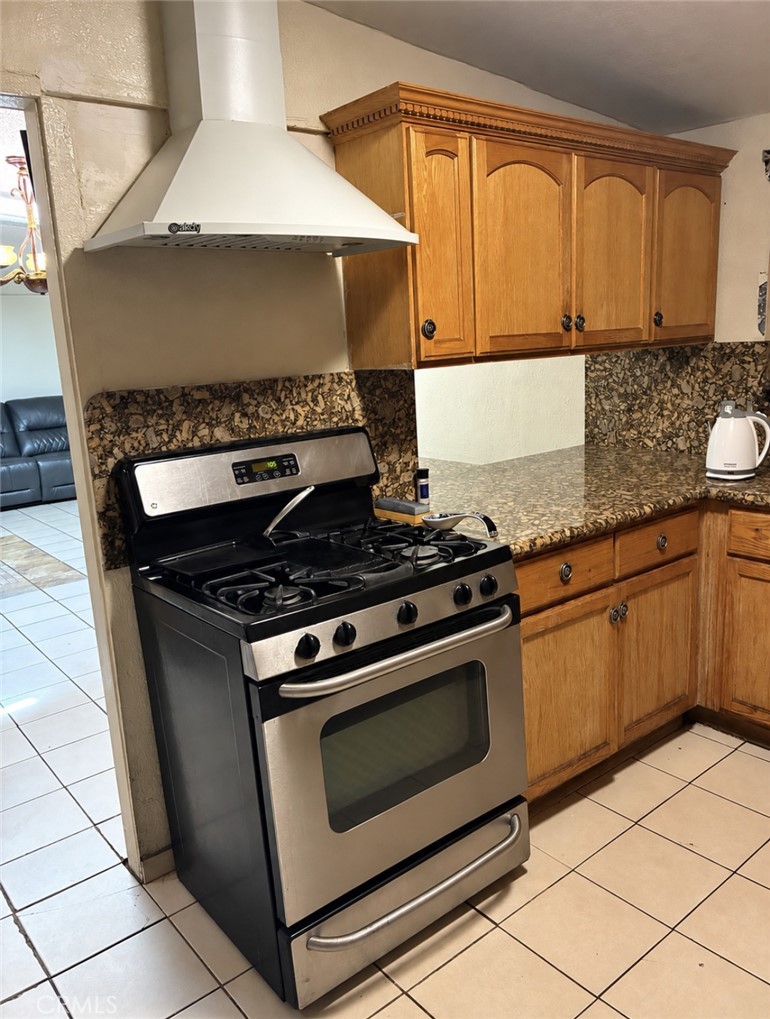 233 N Winton Property Photo 10