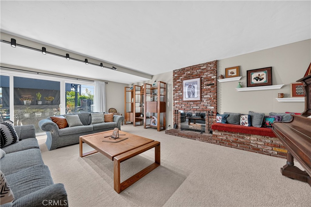 1102 N Randall Avenue Property Photo 14