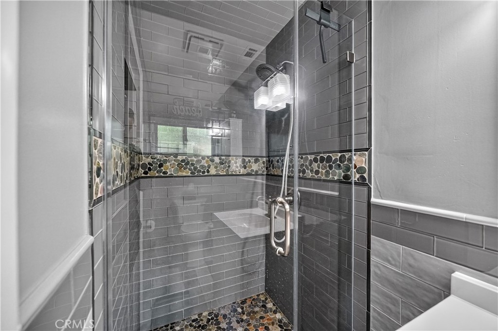 1102 N Randall Avenue Property Photo 39