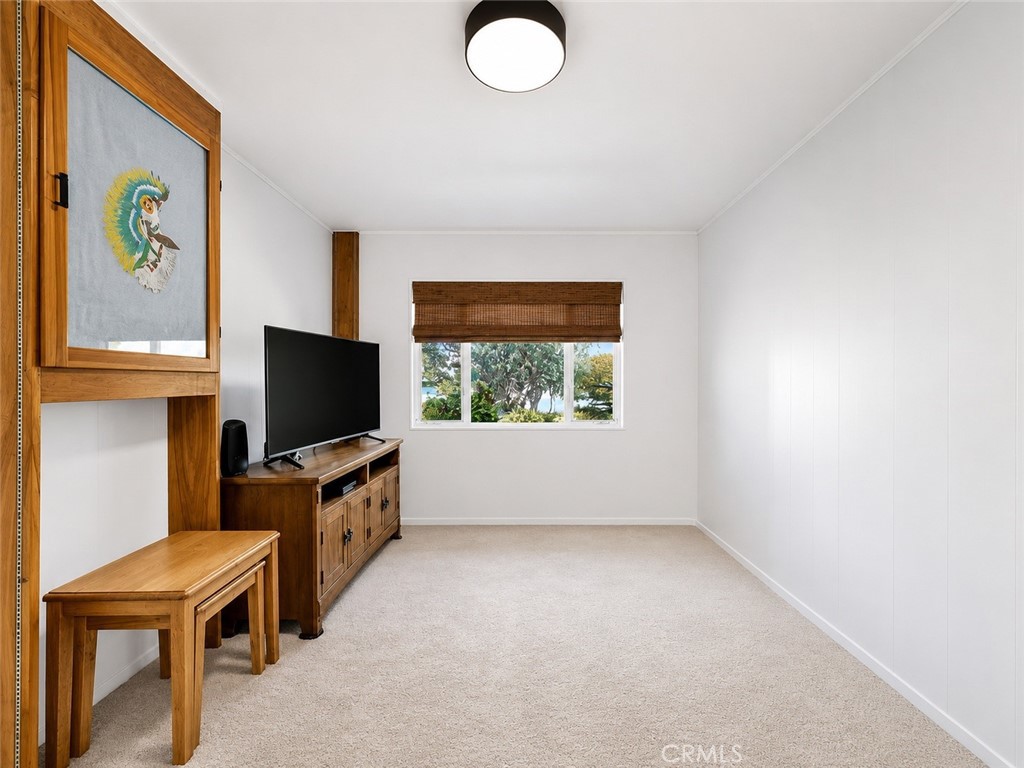 1102 N Randall Avenue Property Photo 45