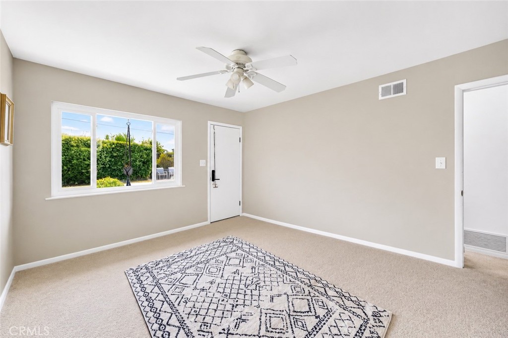 1102 N Randall Avenue Property Photo 48