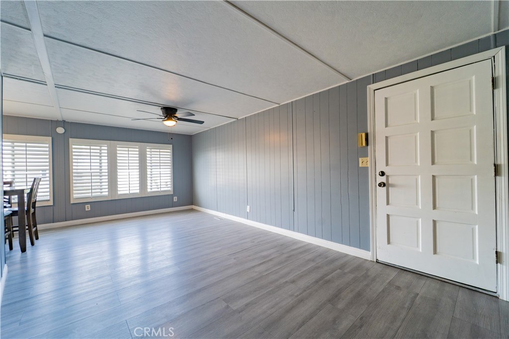 716 N Grand J4 Property Photo 8