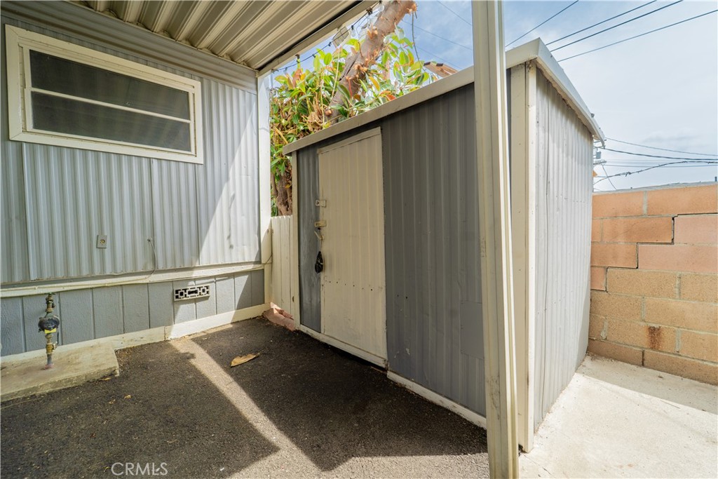716 N Grand J4 Property Photo 21