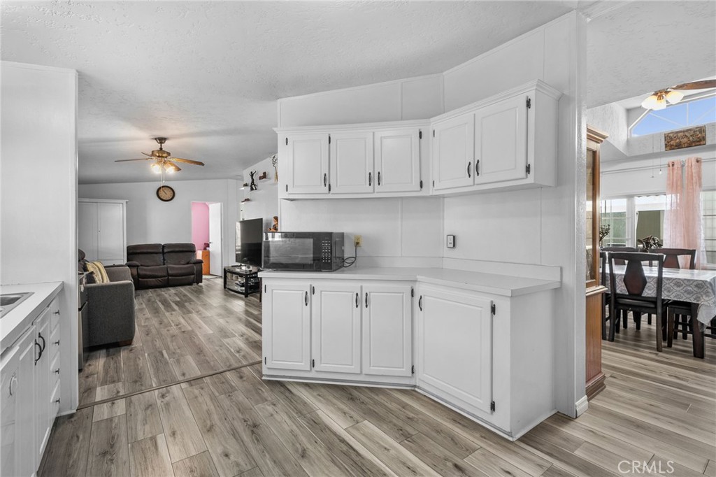 11301 Euclid 76 Property Photo 12