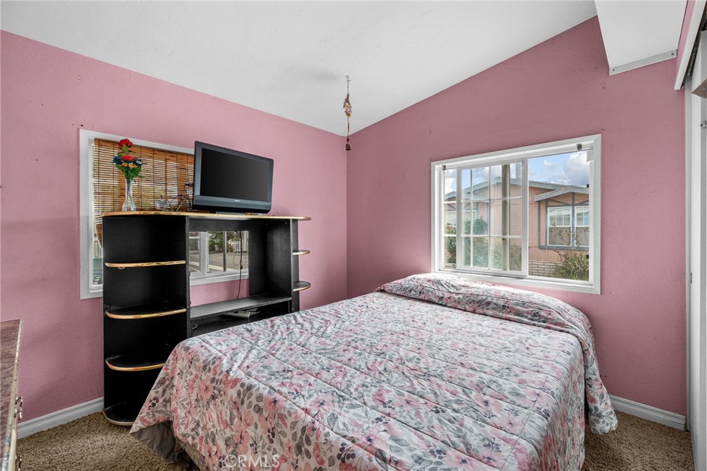 11301 Euclid 76 Property Photo 18