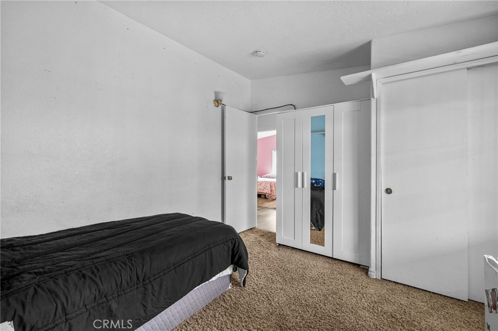 11301 Euclid 76 Property Photo 21