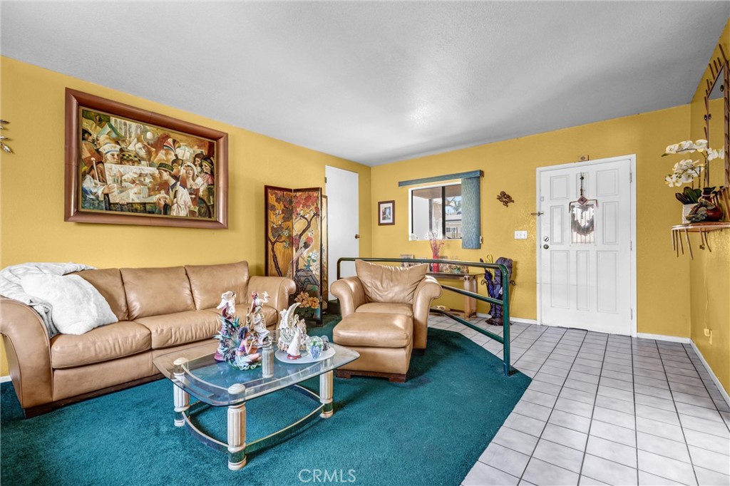 13226 Bromwich Property Photo 14