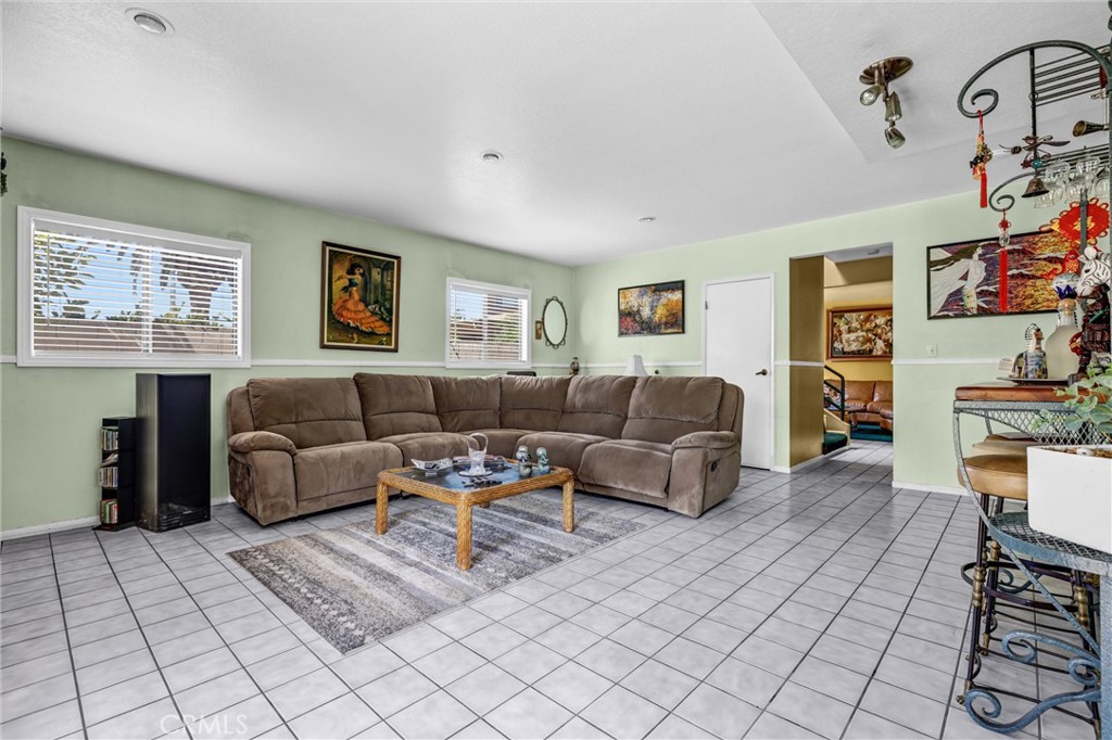 13226 Bromwich Property Photo 17