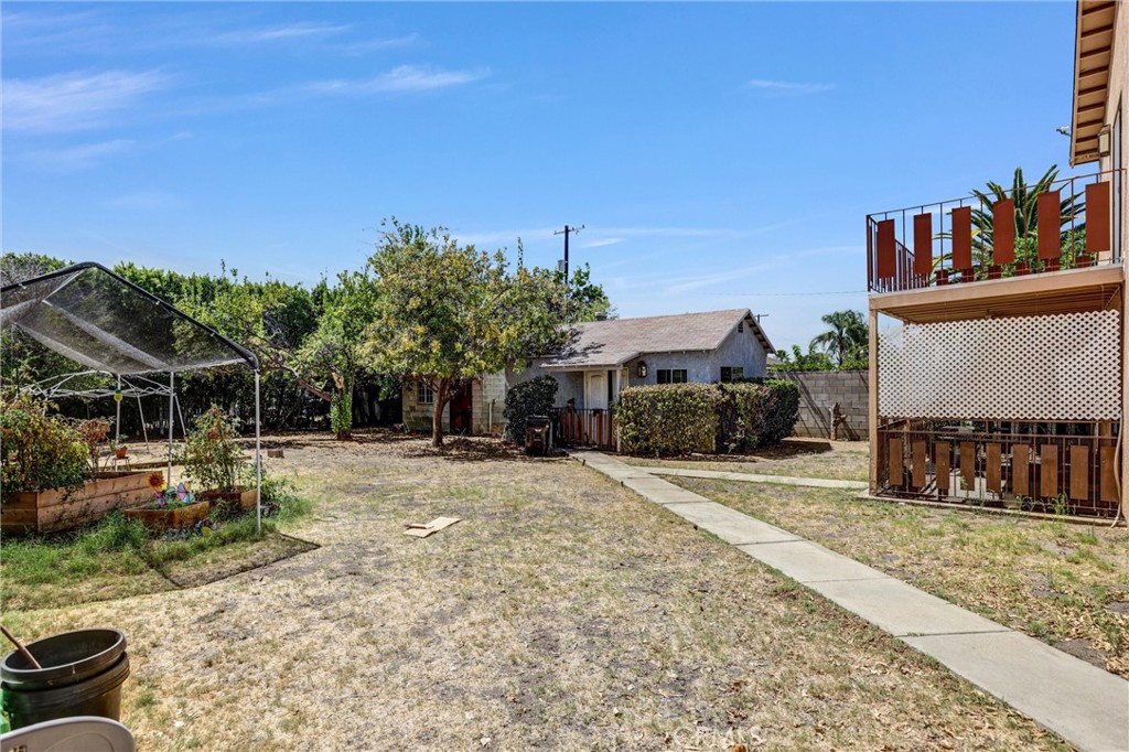 13226 Bromwich Property Photo 40