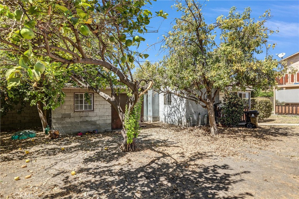 13226 Bromwich Property Photo 48
