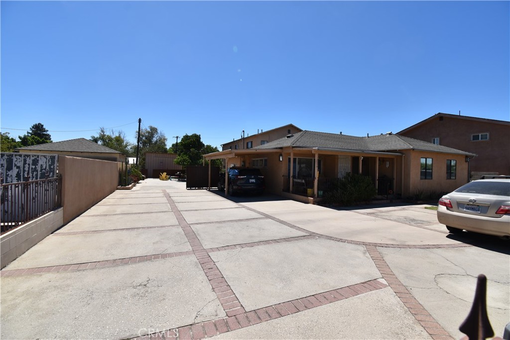 13226 Bromwich Property Photo 62