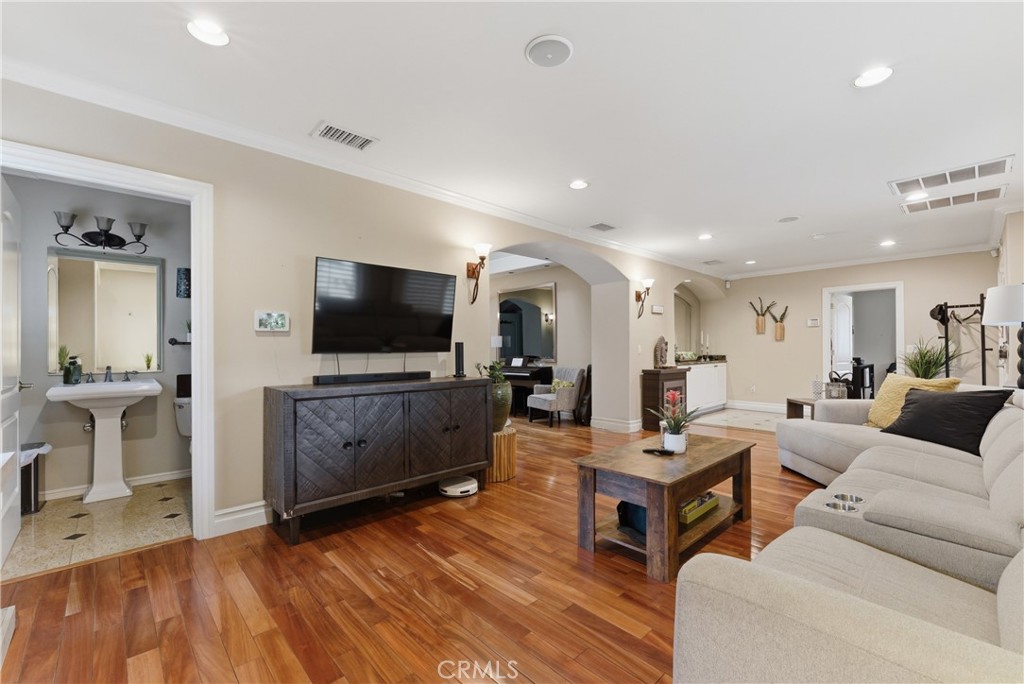 520 W Hermosa Property Photo 5