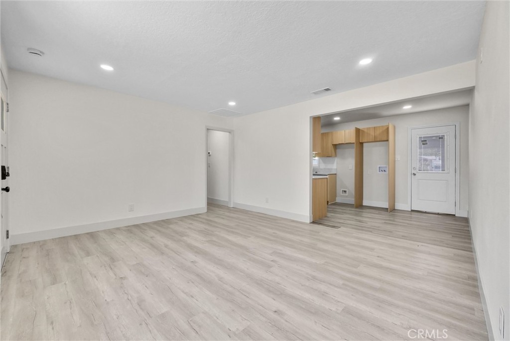 5505 N Traymore Property Photo 6