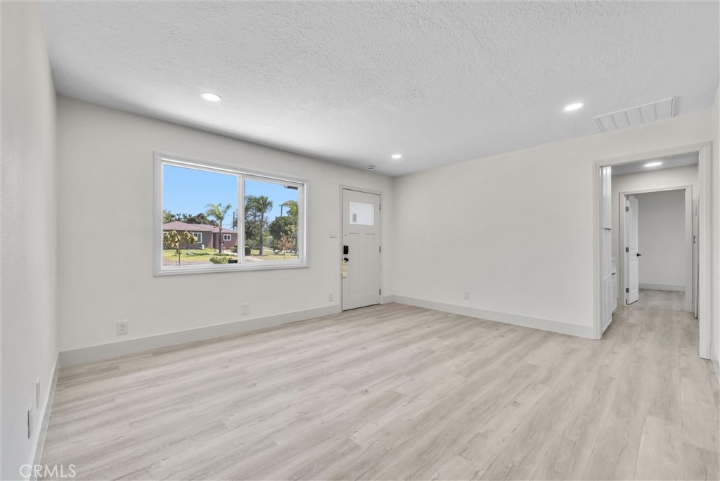 5505 N Traymore Property Photo 7