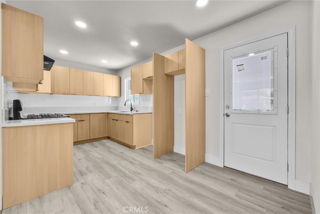 5505 N Traymore Property Photo 8