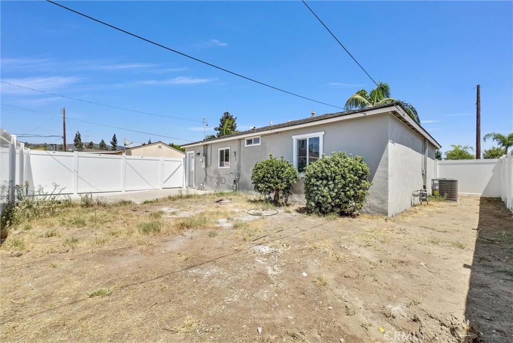 5505 N Traymore Property Photo 27