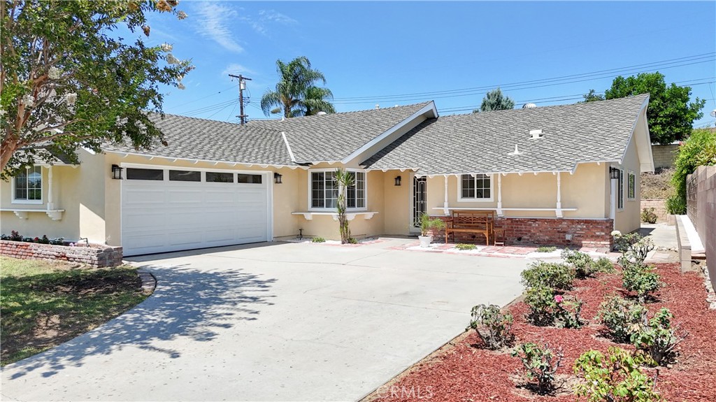 2541 Summershade Property Photo 1