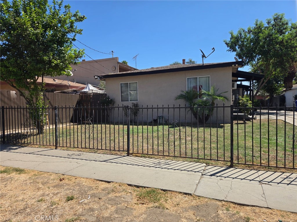 1455 1457-59 N G Property Photo 3