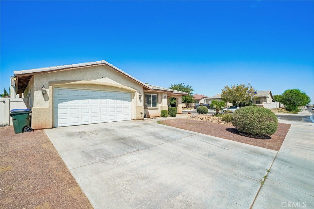 15174 Christopher Street Property Photo 6