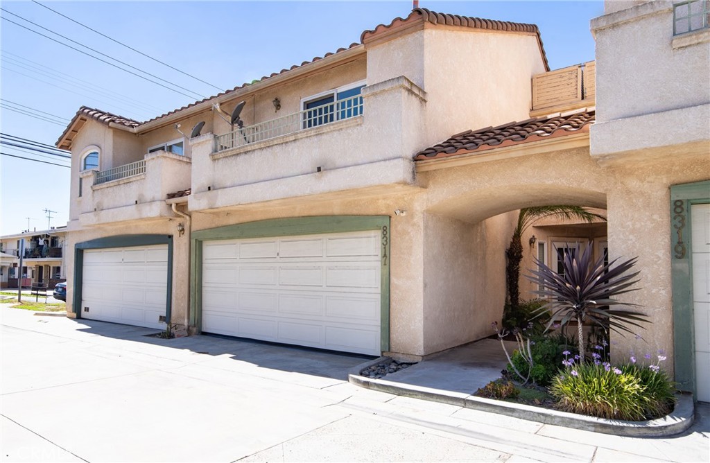 8317 Alameda Street Property Photo 1