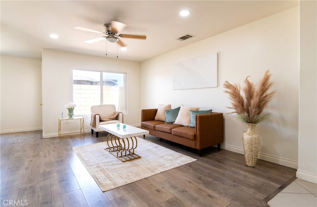 8317 Alameda Street Property Photo 5