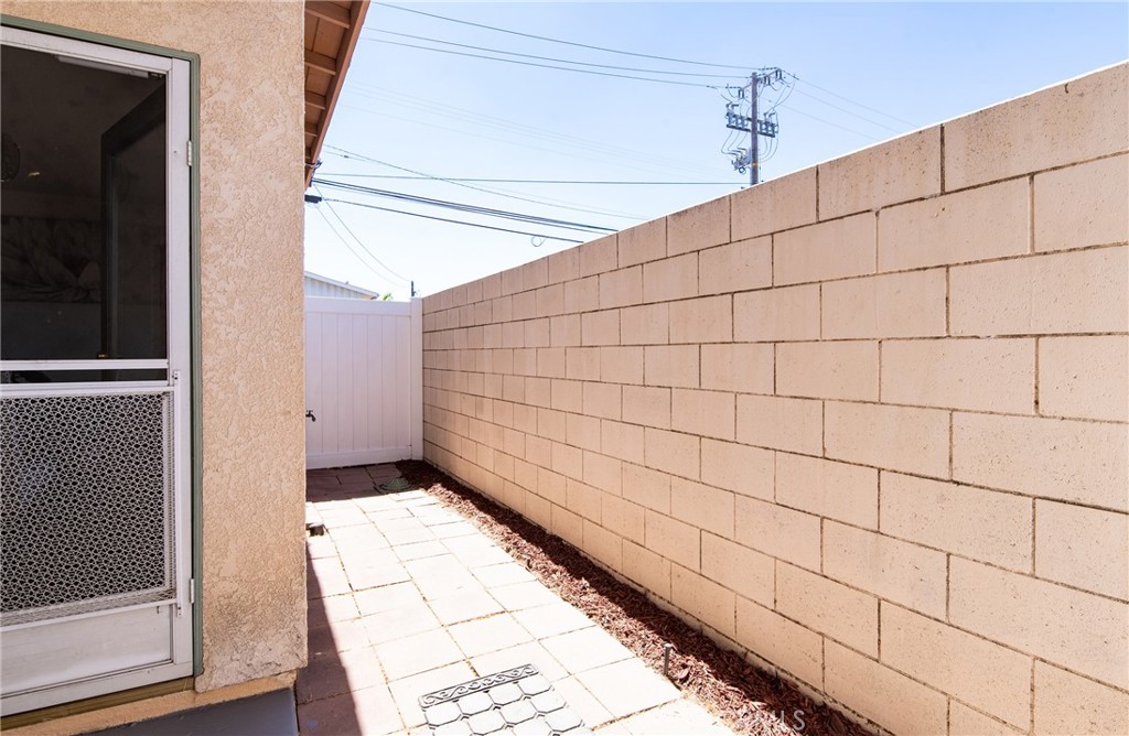 8317 Alameda Street Property Photo 11