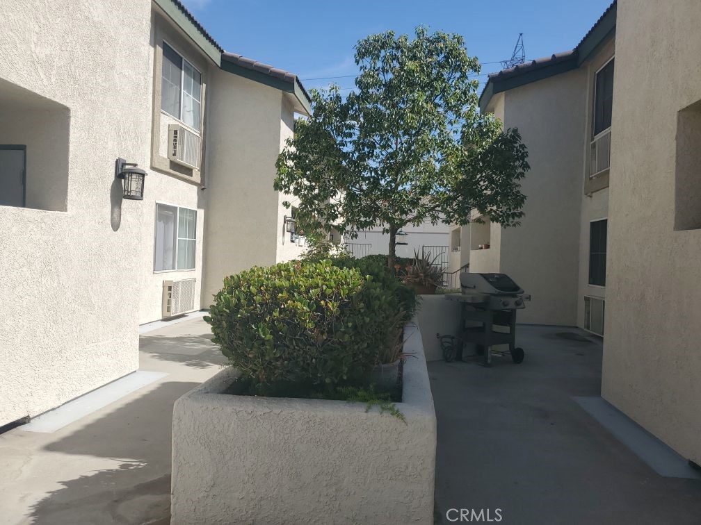 15000 Downey 273 Property Photo 5