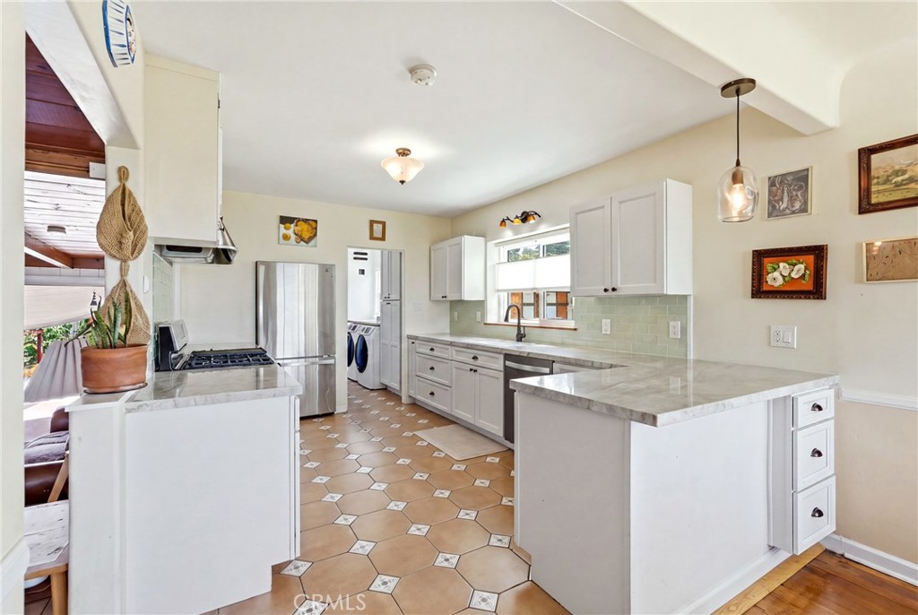 11751 S Circle Property Photo 15