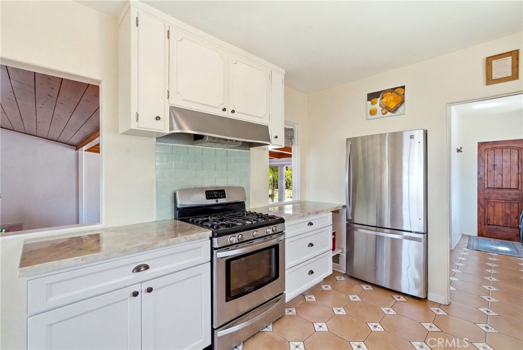11751 S Circle Property Photo 16