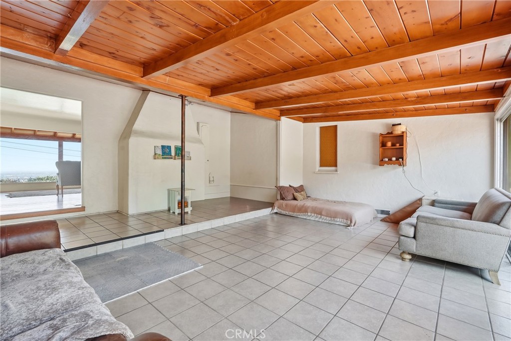 11751 S Circle Property Photo 25