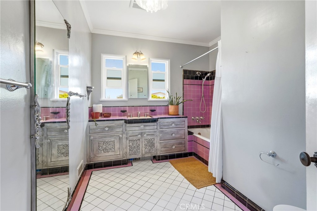 11751 S Circle Property Photo 32