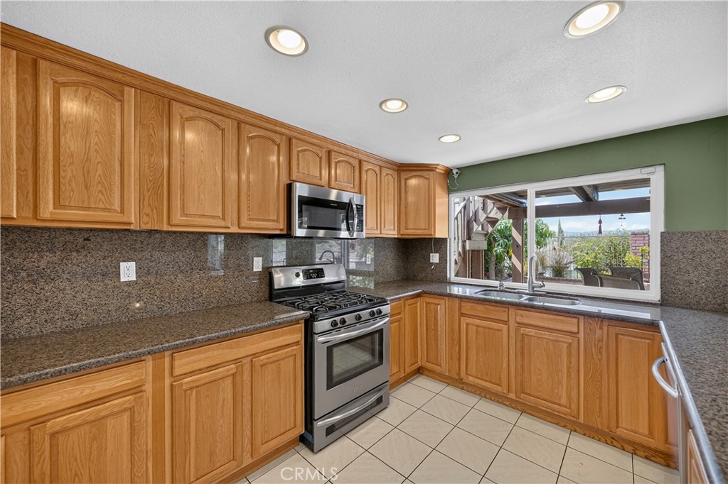 1421 Lemon Tree Court Property Photo 18