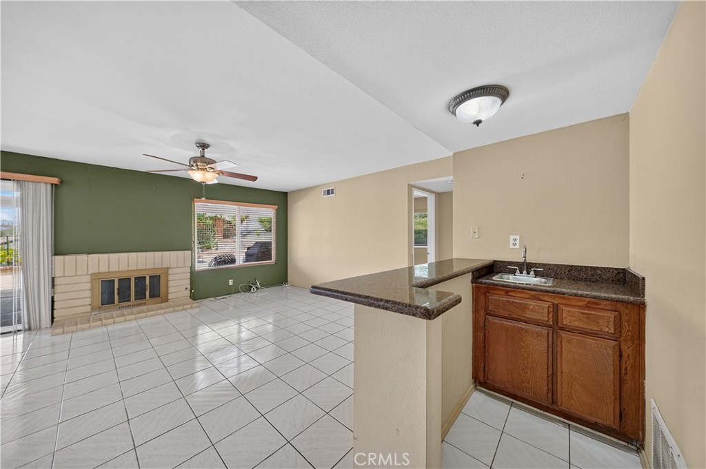 1421 Lemon Tree Court Property Photo 25