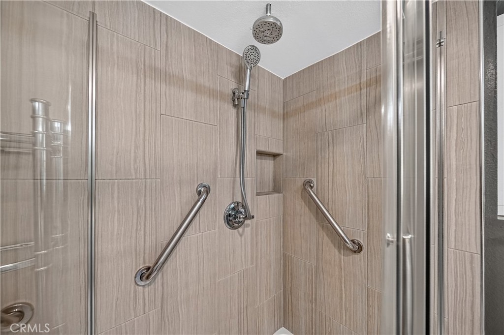 1421 Lemon Tree Court Property Photo 27