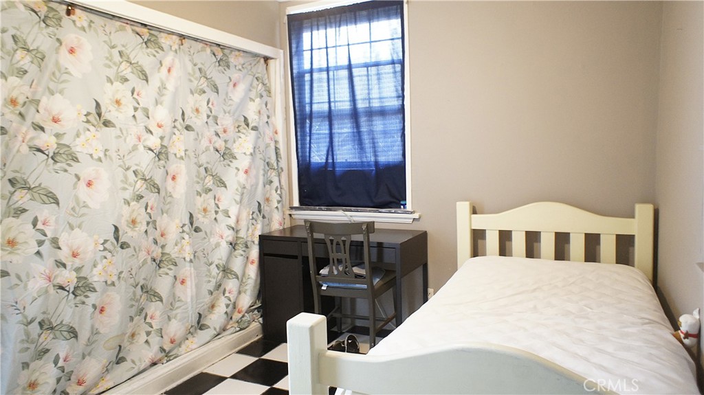11734 Telechron Property Photo 13