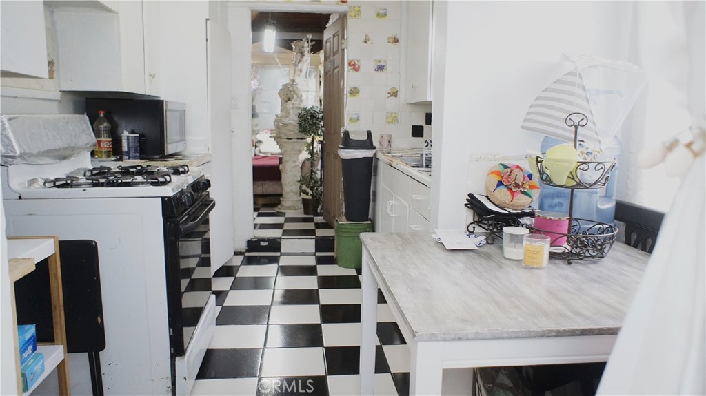 11734 Telechron Property Photo 17
