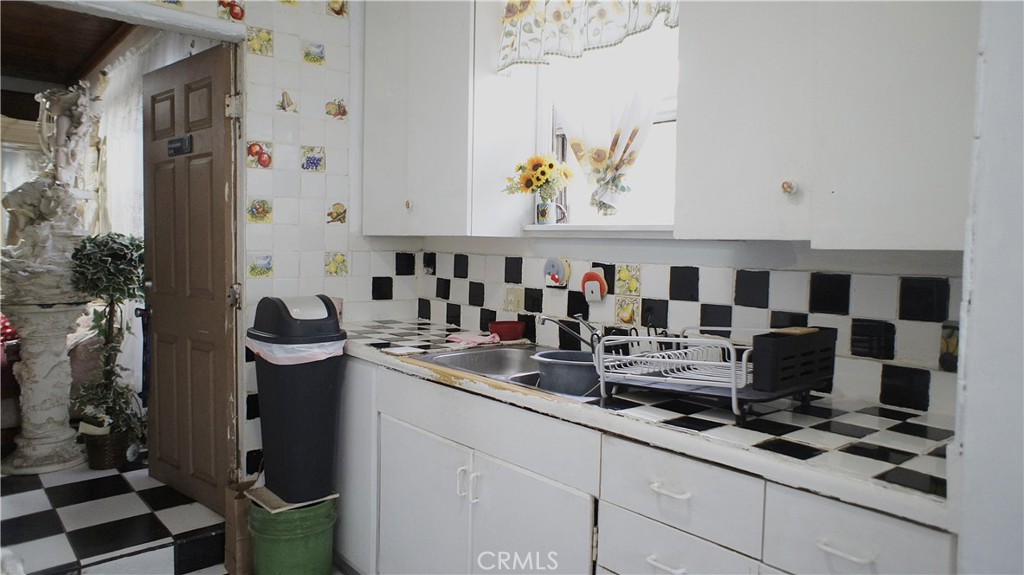 11734 Telechron Property Photo 18