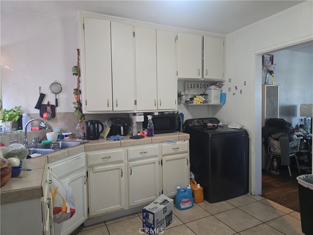 301 W Magnolia Property Photo 6