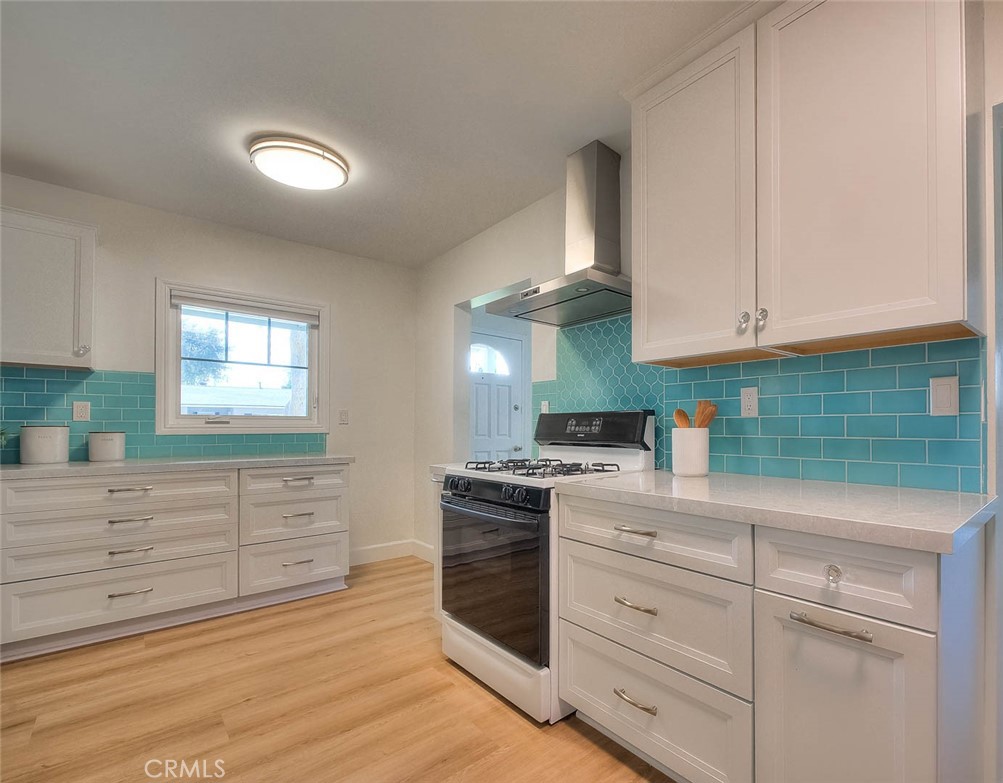 1933 W Jacaranda Place Property Photo 14