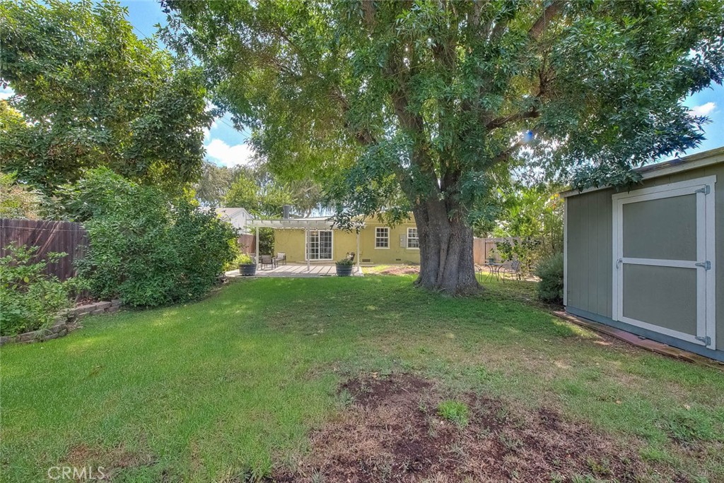 1933 W Jacaranda Place Property Photo 37