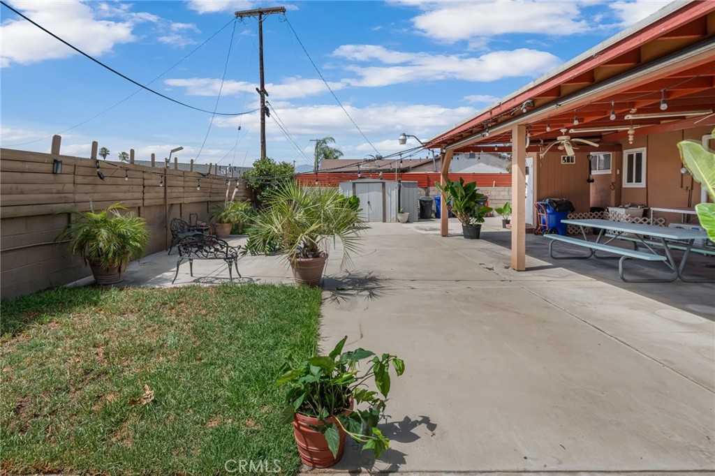 394 S Eucalyptus Property Photo 36